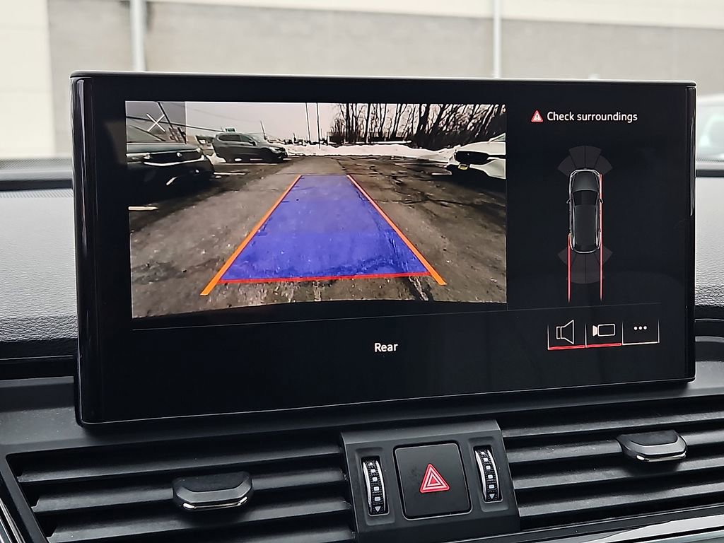 Used 2022 Audi Q5 2.0T Premium w/ Convenience Package image 19