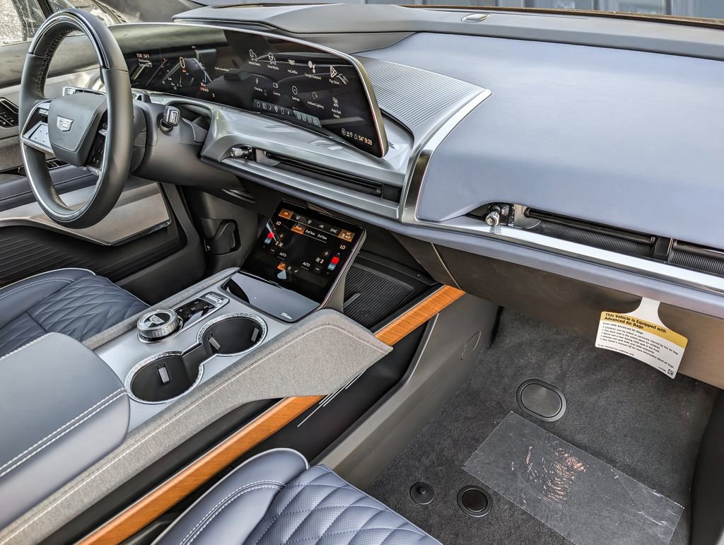New 2026 Cadillac Vistiq Premium Luxury AWD/4WD image 31