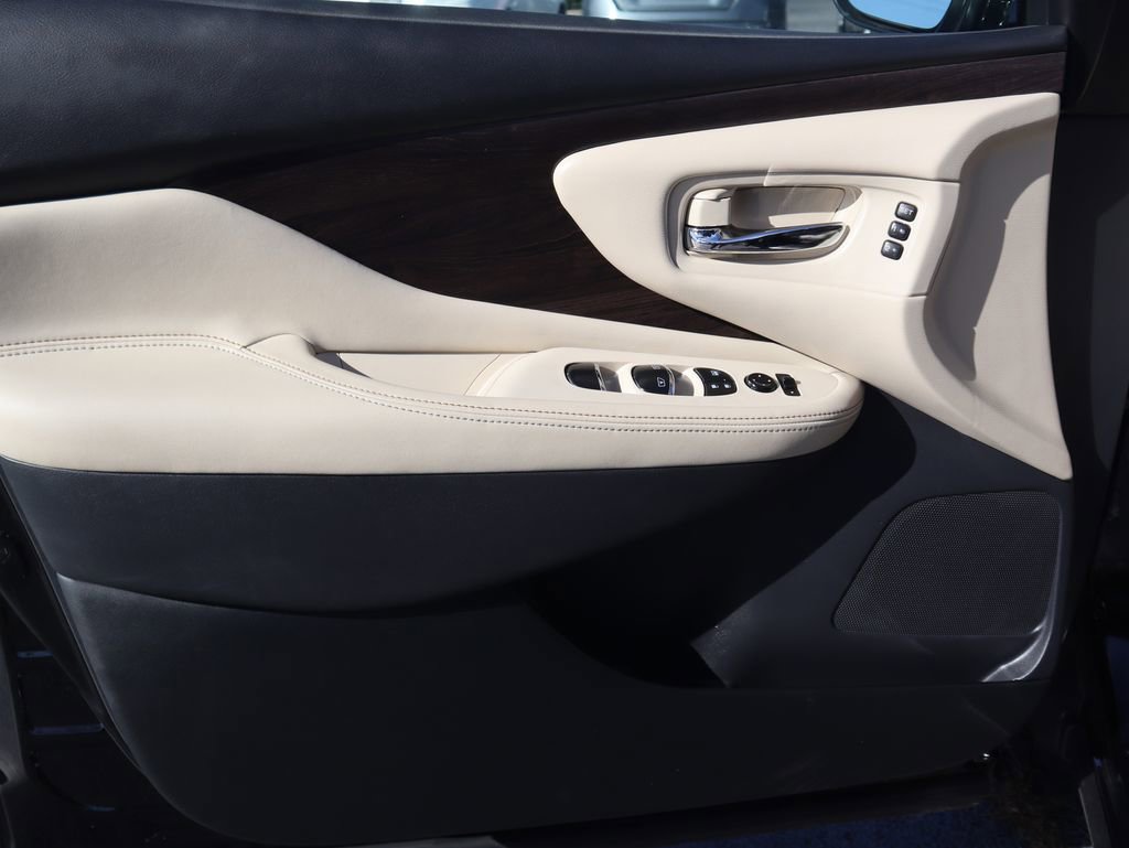 Used 2024 Nissan Murano Platinum w/ Cargo Package image 19