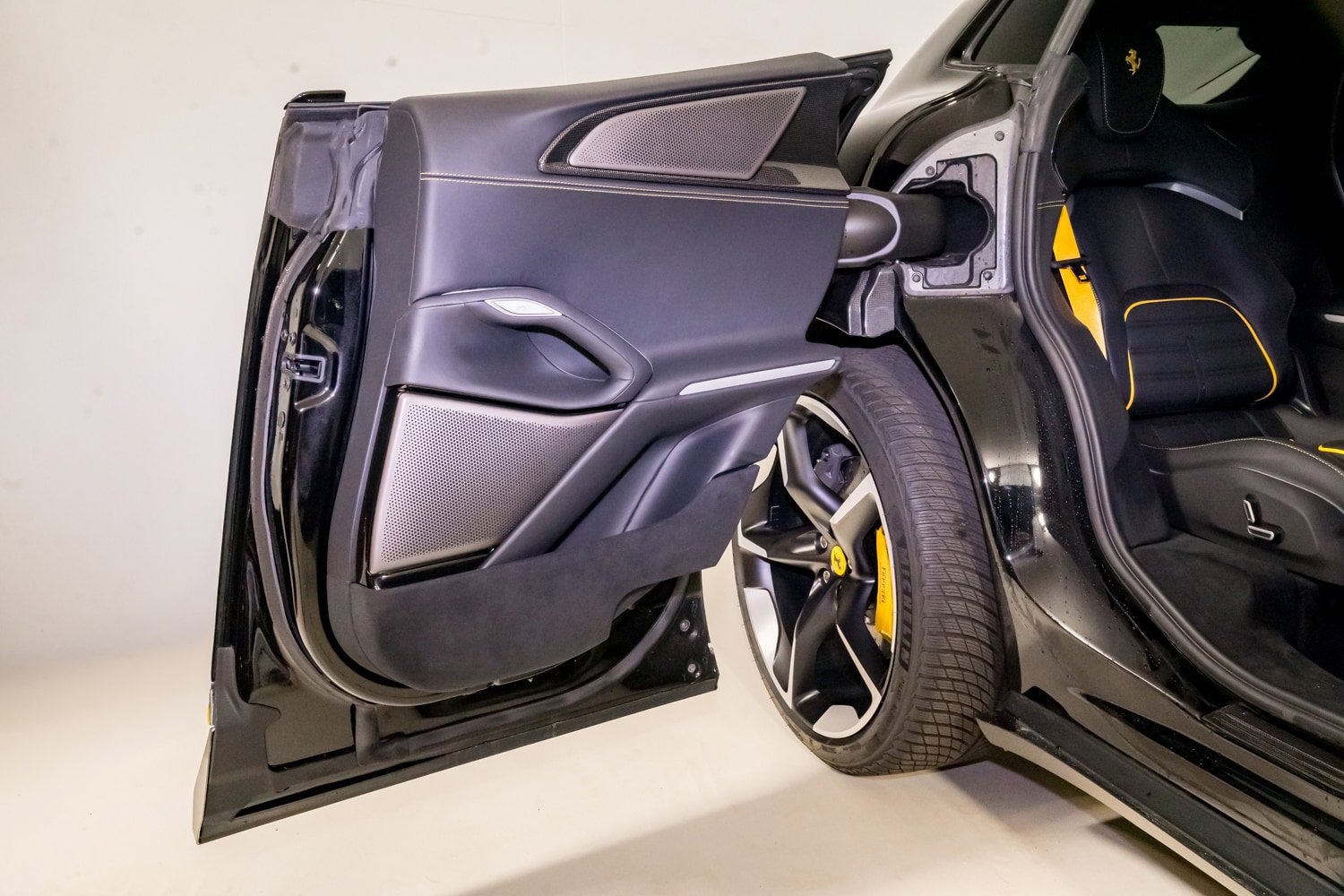 Used 2024 Ferrari Purosangue AWD/4WD image 33