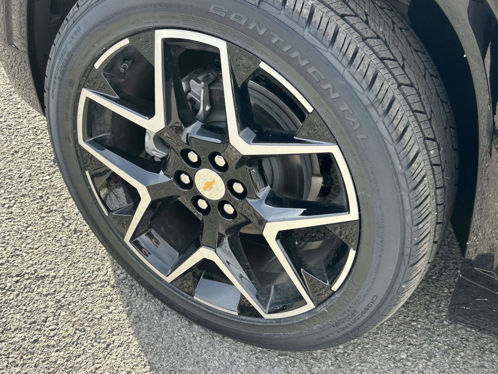 New 2026 Chevrolet Traverse High Country w/ LPO, Floor Liner Package image 9