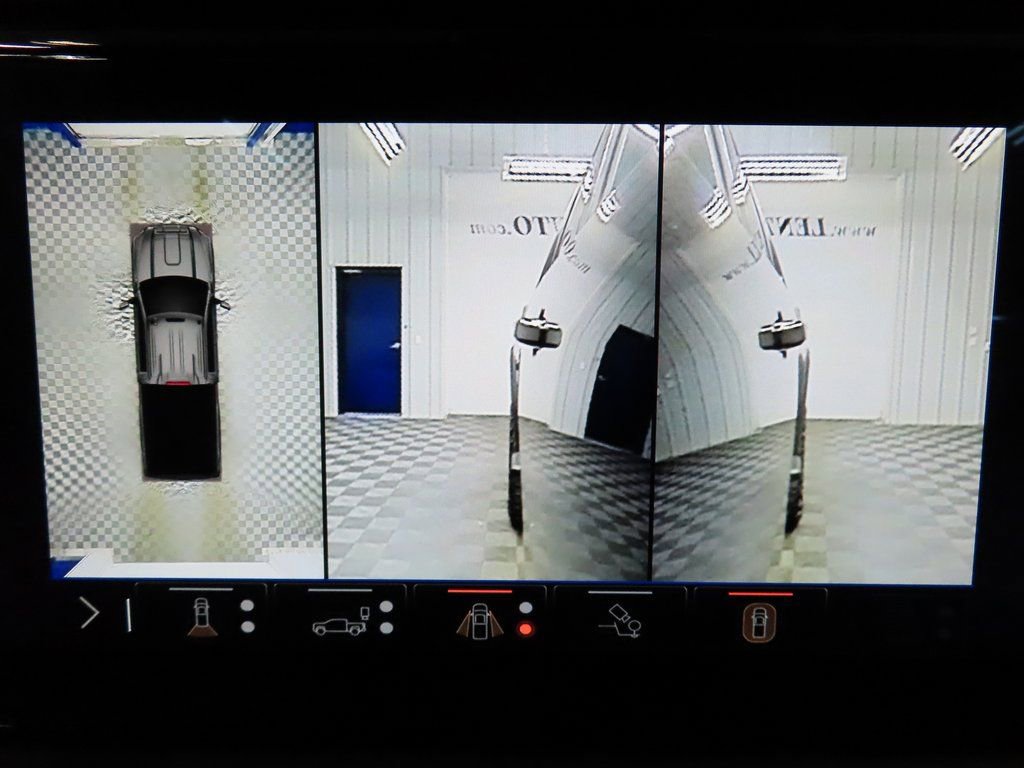 Used 2025 GMC Sierra 2500 AT4X w/ AT4X AEV Edition image 20