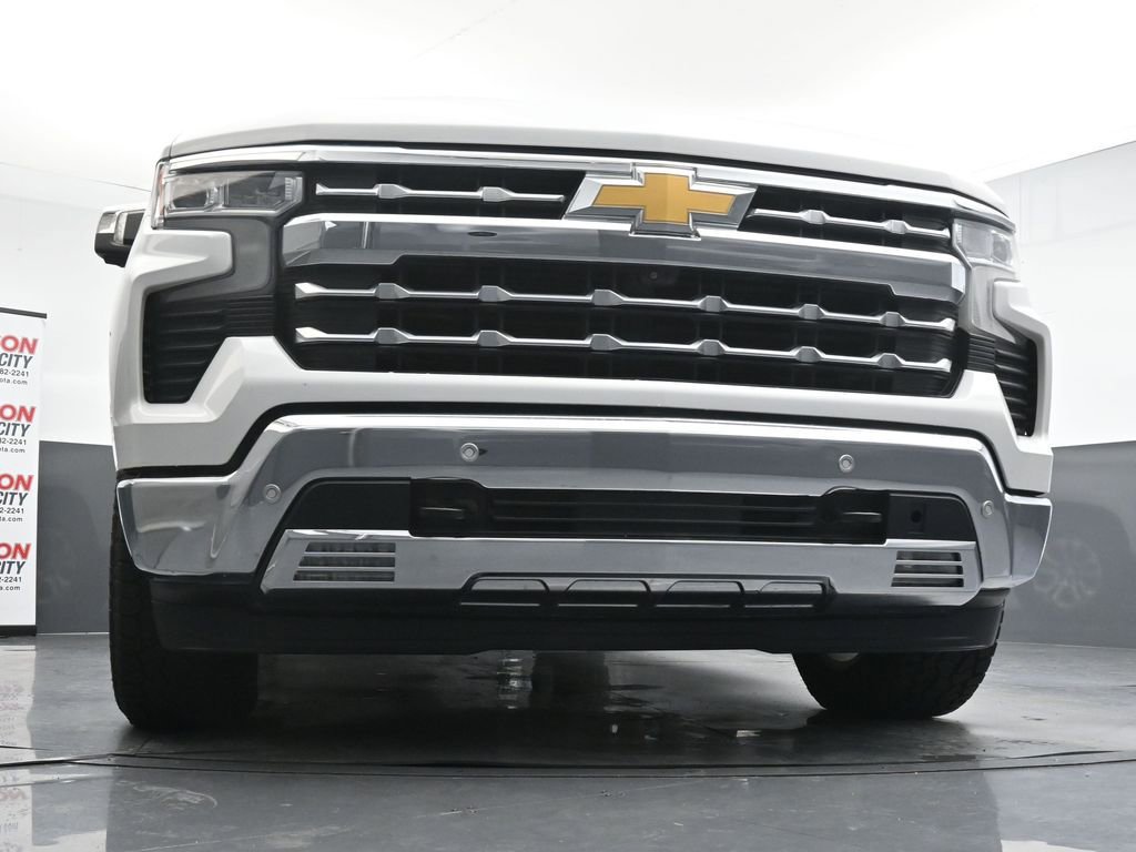 Used 2023 Chevrolet Silverado 1500 LTZ w/ LTZ Convenience Package II AWD/4WD image 35
