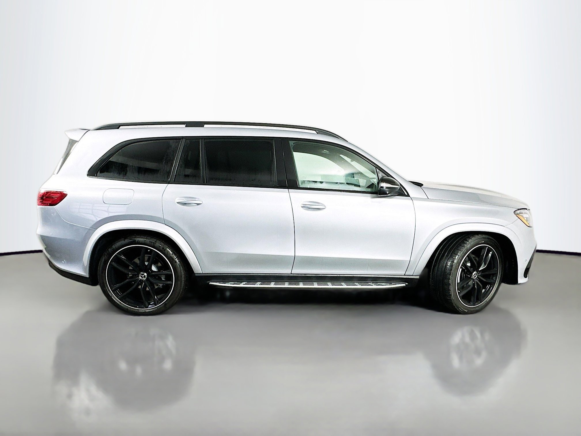 New 2026 Mercedes-Benz GLS 580 4MATIC image 8