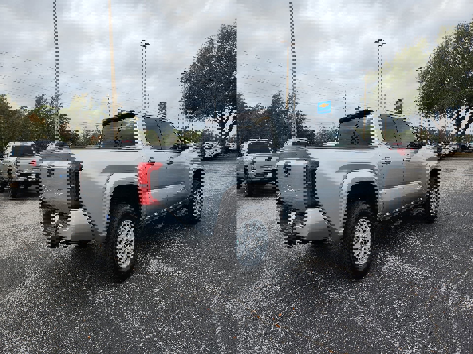 Used 2024 Toyota Tacoma SR5 image 4