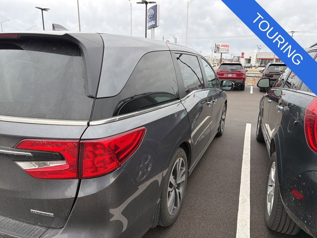 Used 2023 Honda Odyssey Touring image 2