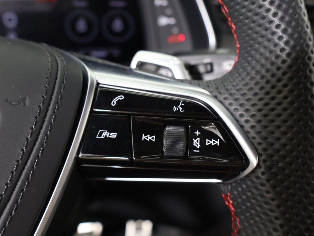 Used 2025 Audi RS 6 performance image 47