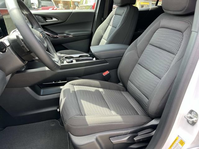 New 2026 Chevrolet Equinox LT w/ Safety and Technology Package FWD image 23