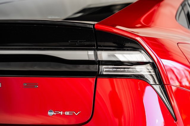 New 2026 Toyota Prius SE image 6