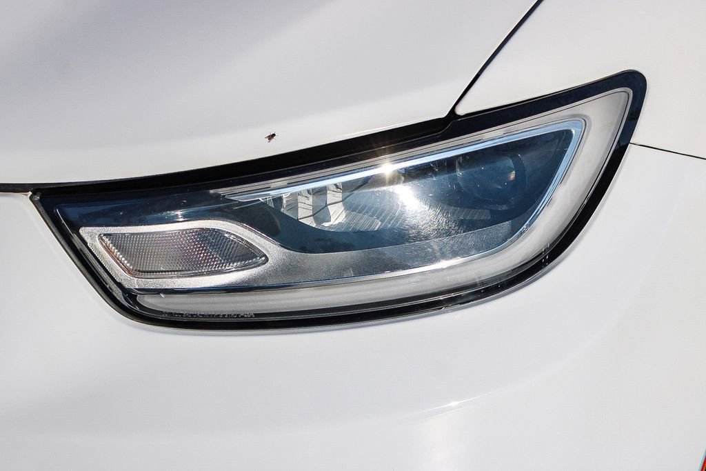 Used 2022 Chrysler Pacifica Touring-L FWD image 7