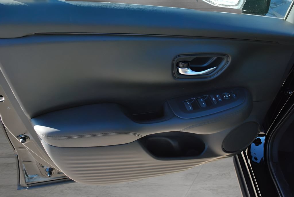New 2027 Honda HR-V LX image 5