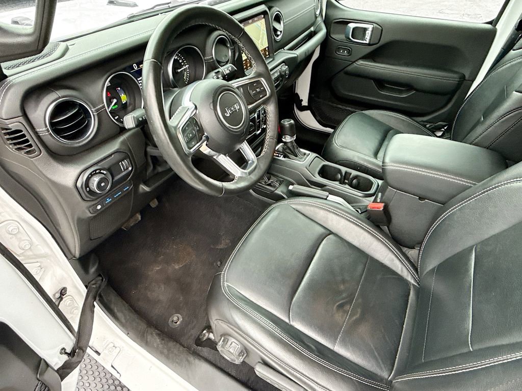 Used 2023 Jeep Wrangler Unlimited Sahara w/ Cold Weather Group image 25