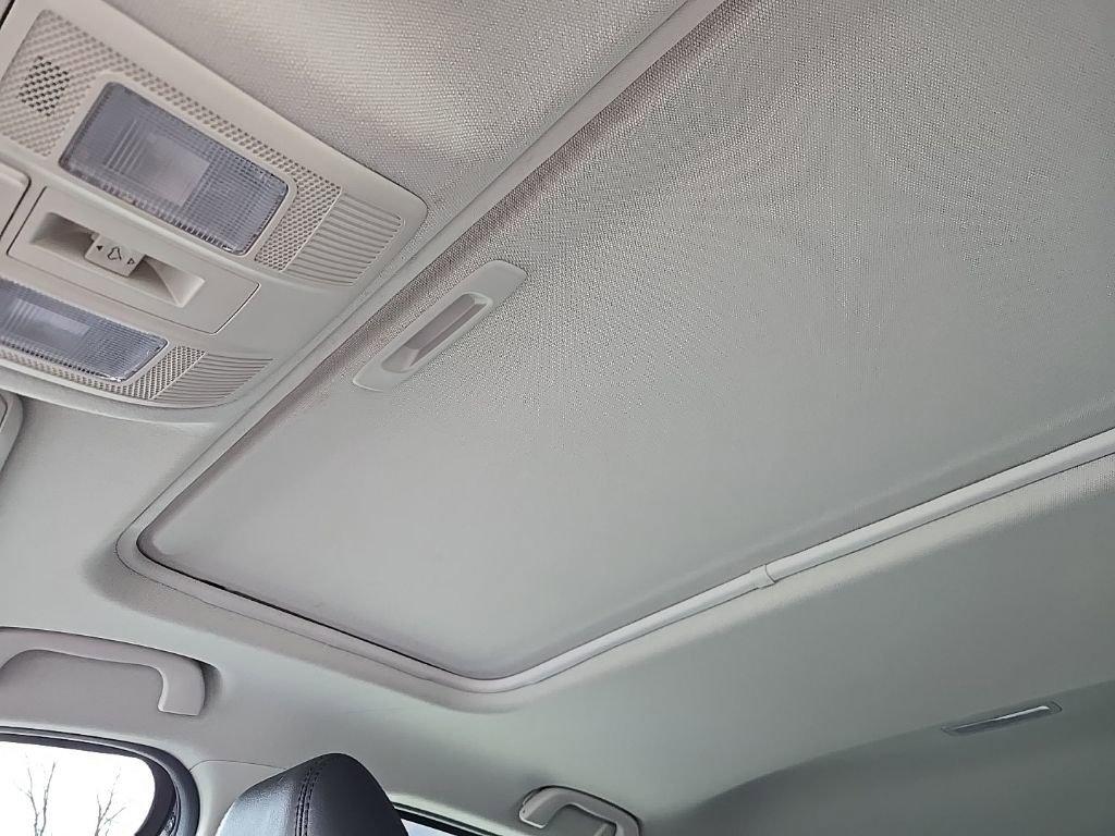 Used 2018 MAZDA MAZDA3 Touring image 33