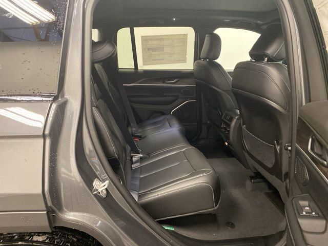 Used 2026 Jeep Grand Cherokee Limited w/ Limited Altitude Package AWD/4WD image 26