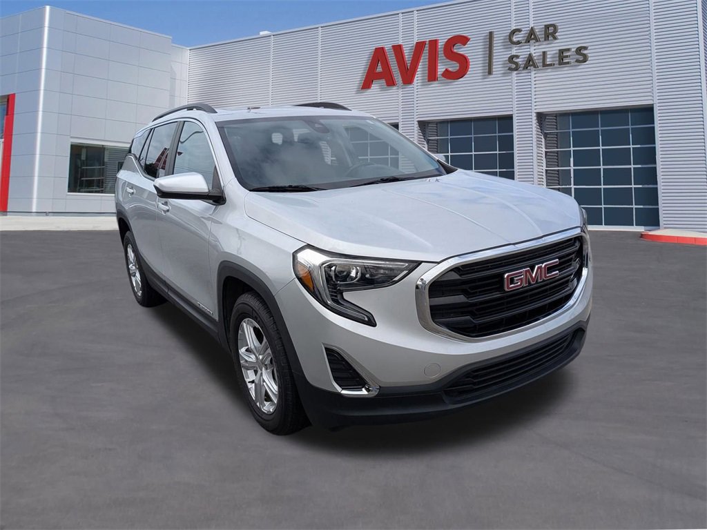 Used 2021 GMC Terrain SLE w/ Driver Convenience Package image 3
