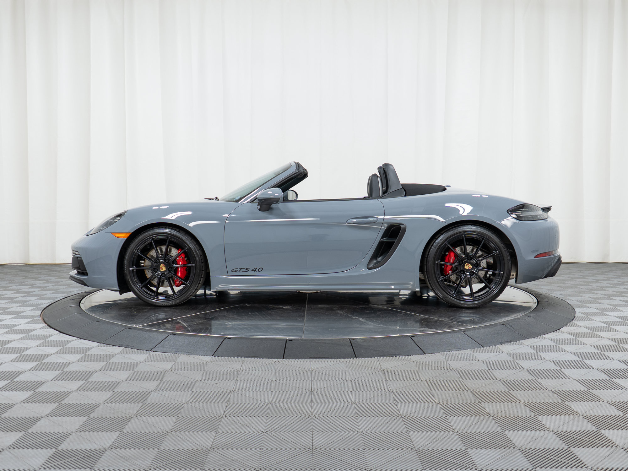 Certified 2023 Porsche 718 Boxster GTS RWD image 2