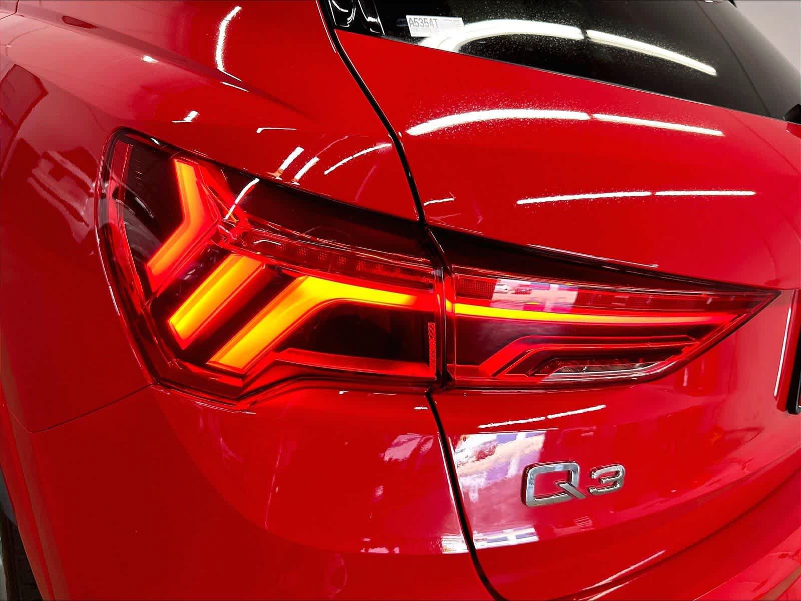 Used 2022 Audi Q3 2.0T Premium Plus AWD/4WD image 30