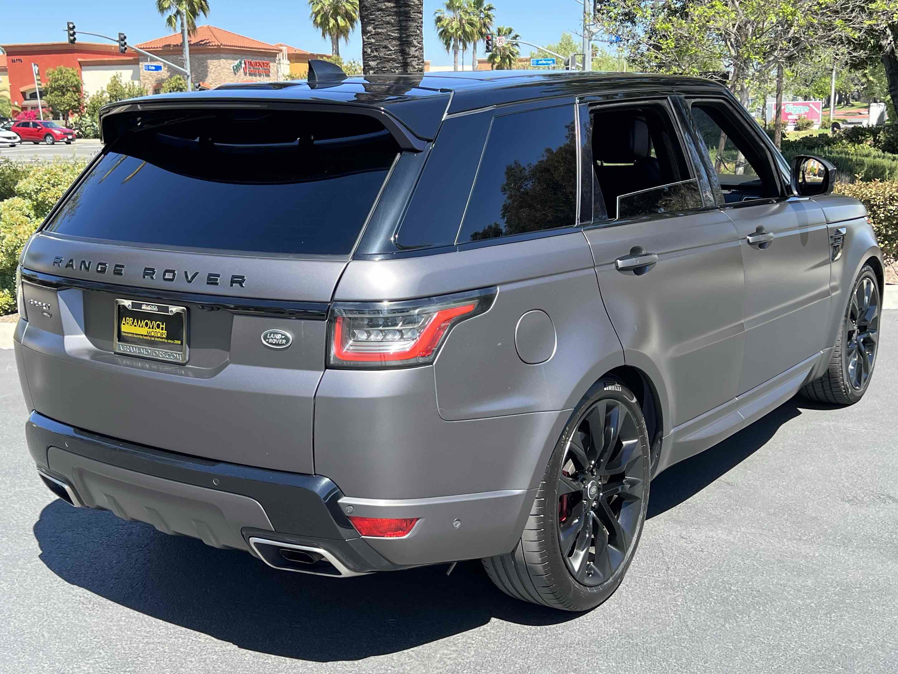 Used 2020 Land Rover Range Rover Sport HST image 16