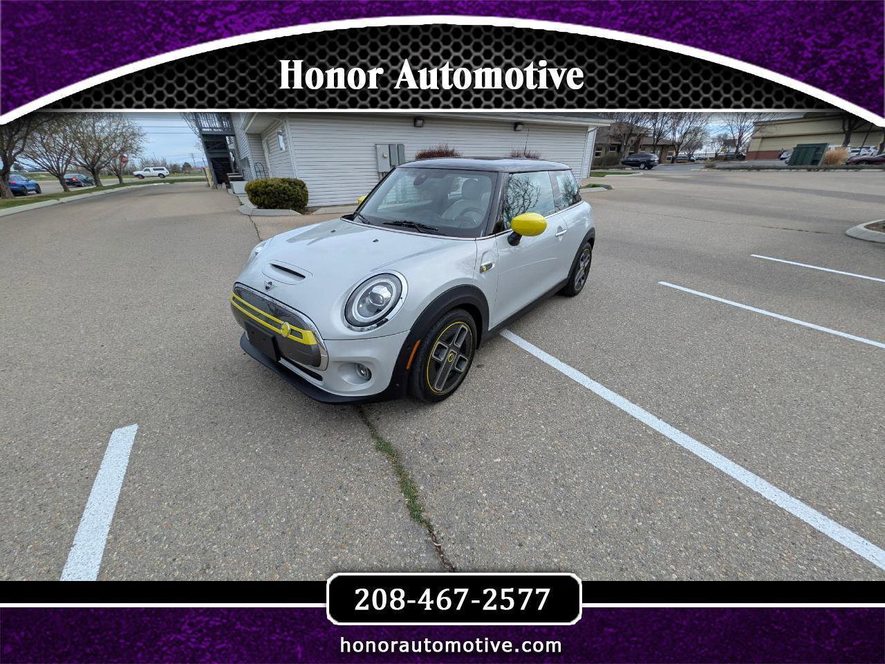Used 2020 MINI Cooper SE image 1