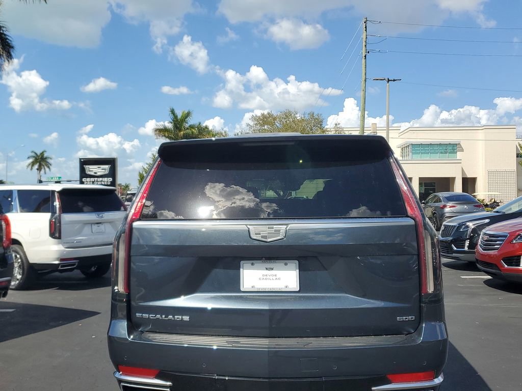 Used 2021 Cadillac Escalade ESV Premium Luxury image 13