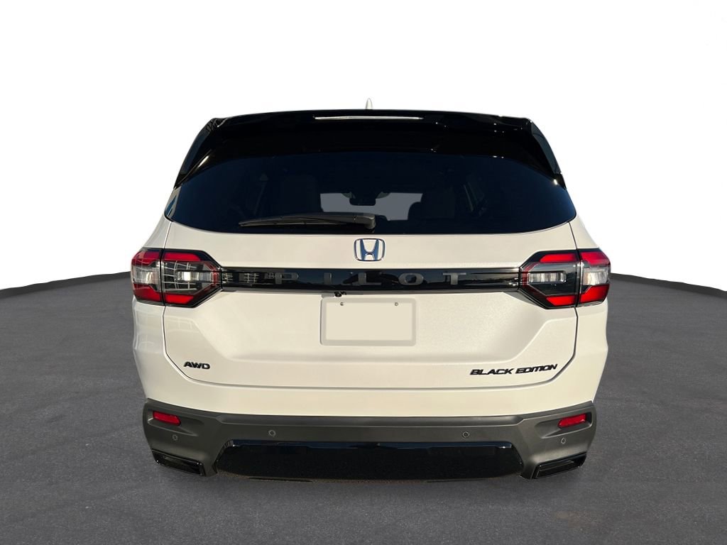 New 2026 Honda Pilot Black Edition image 4