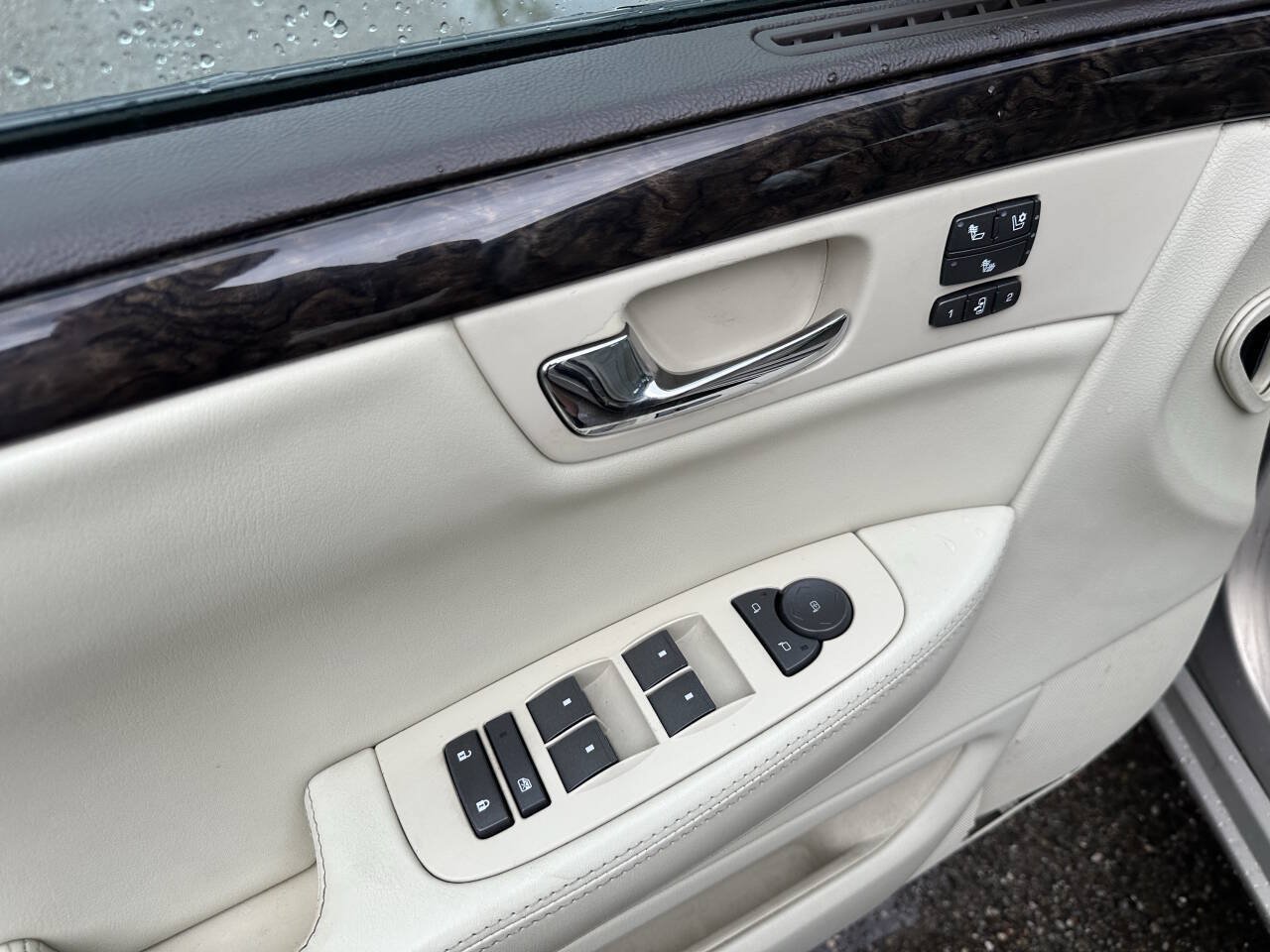 Used 2008 Cadillac DTS FWD image 18