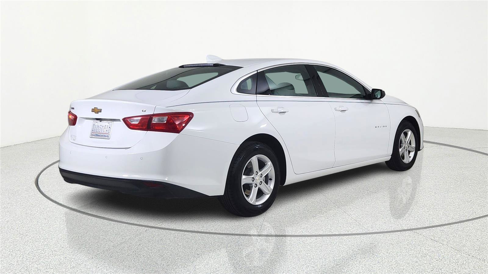 Used 2024 Chevrolet Malibu LT image 4