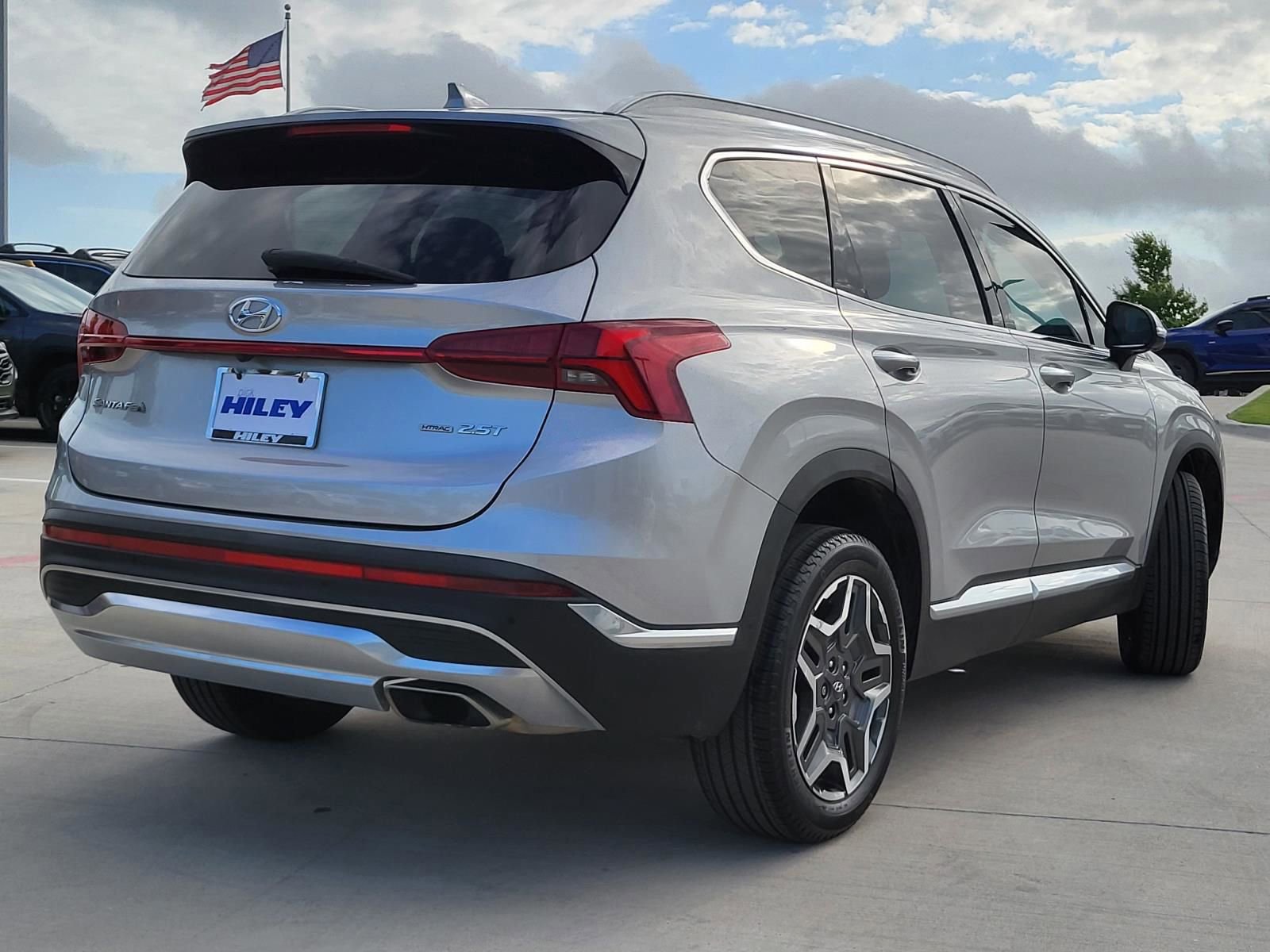 Used 2022 Hyundai Santa Fe Limited AWD/4WD image 4