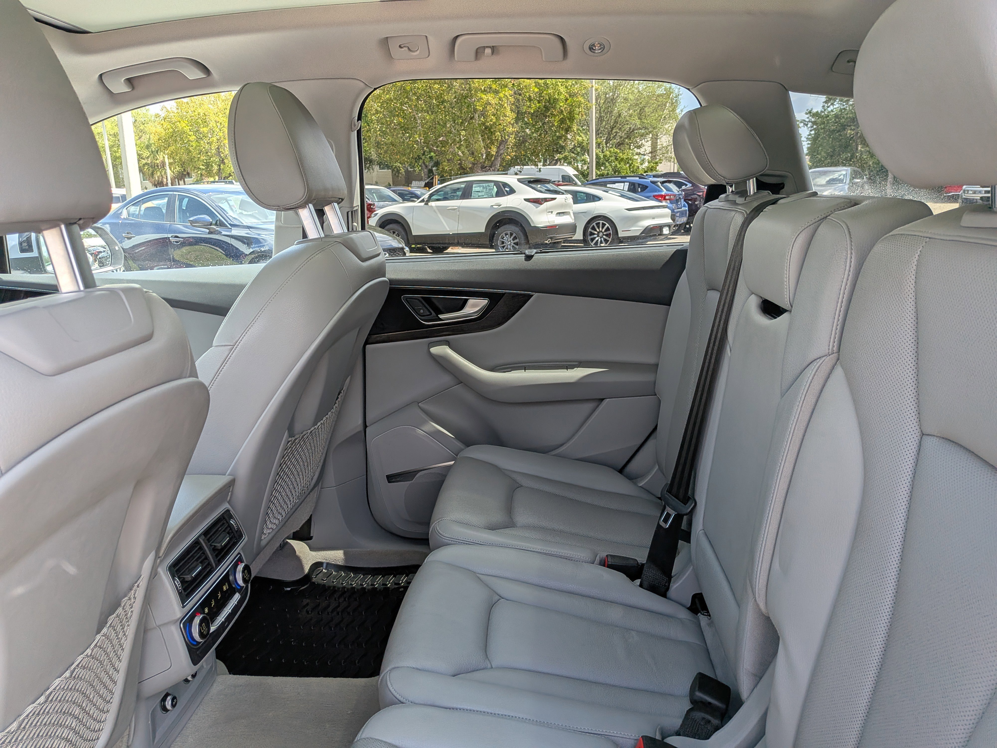 Used 2019 Audi Q7 3.0T Premium Plus w/ Premium Plus Package image 15