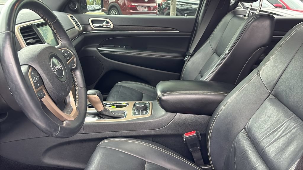 Used 2016 Jeep Grand Cherokee Limited AWD/4WD image 22