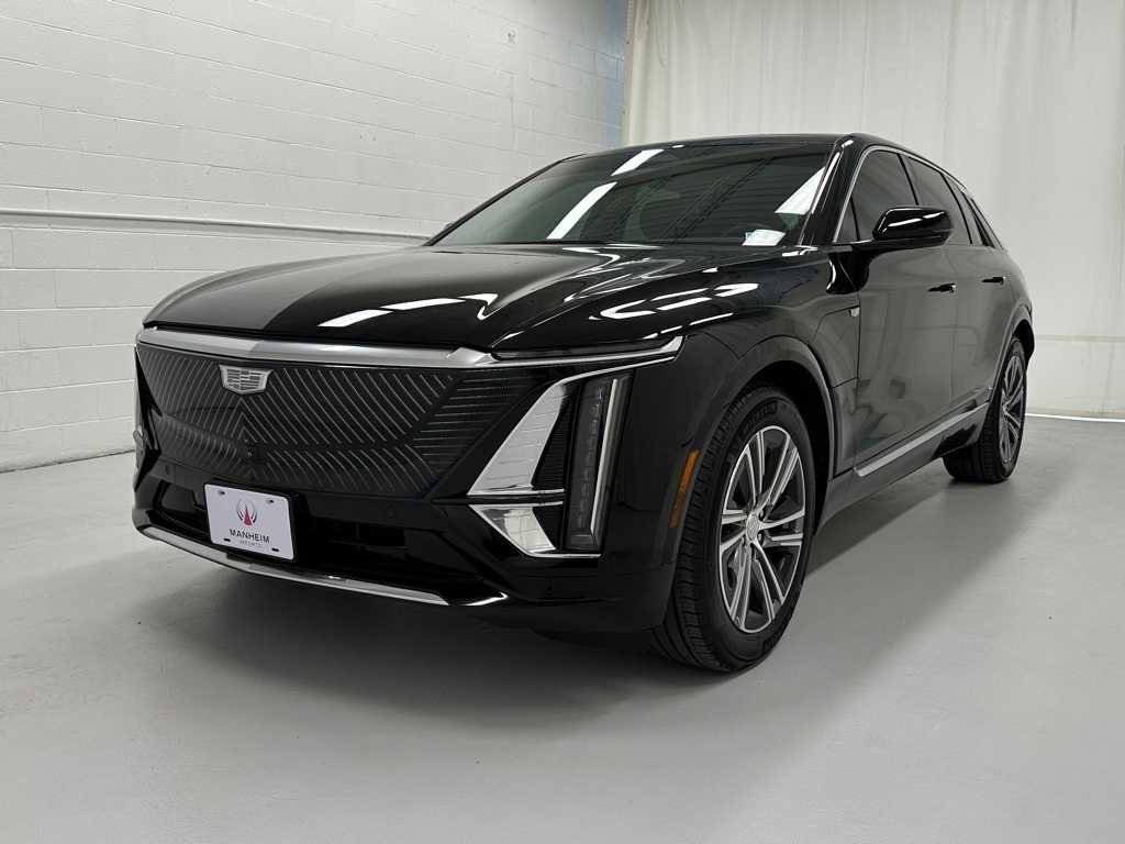 Used 2024 Cadillac Lyriq Luxury image 4