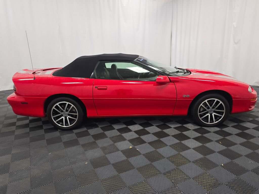 Used 2002 Chevrolet Camaro Z28 w/ SS Performance/Appearance Pkg image 6