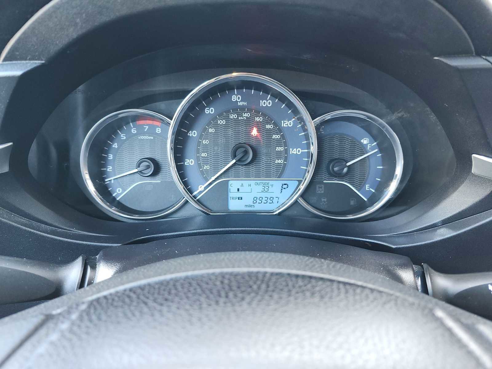 Used 2015 Toyota Corolla LE image 12