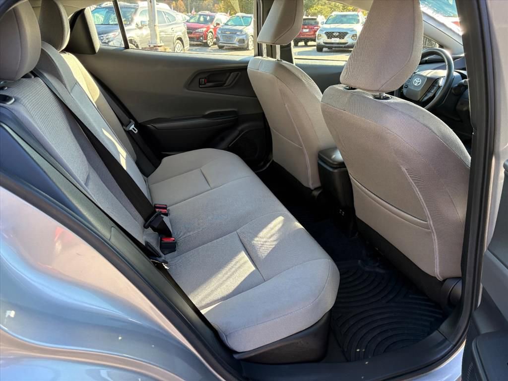 Used 2023 Toyota Prius LE image 18