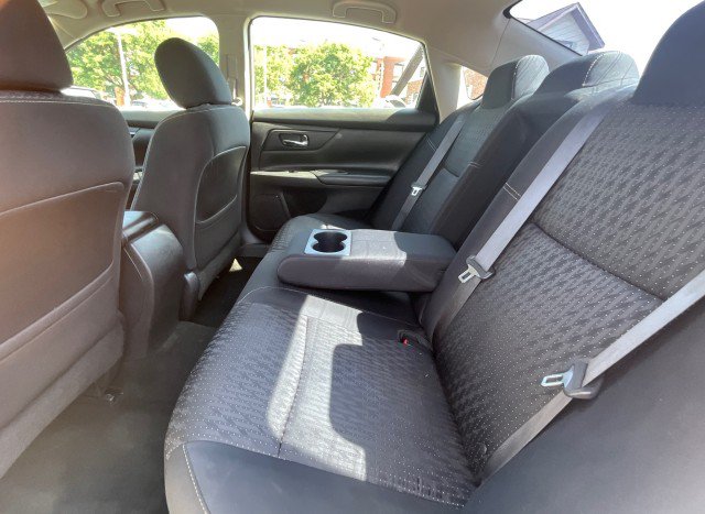 Used 2016 Nissan Altima 2.5 S w/ Power Driver Seat Package FWD image 25