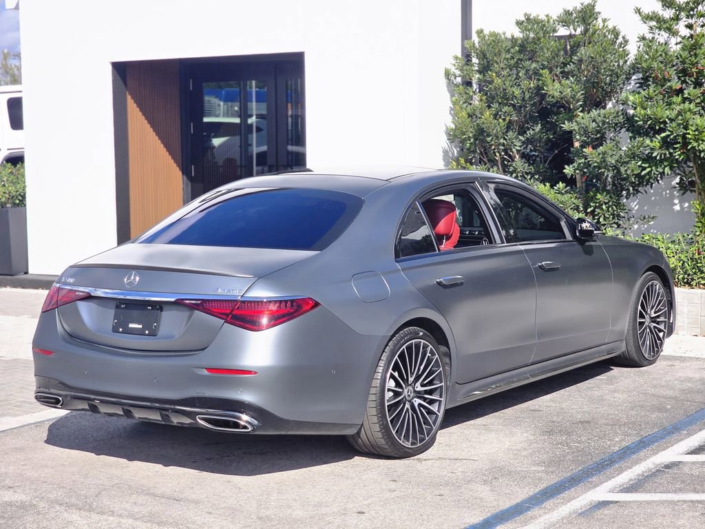 Used 2023 Mercedes-Benz S 580 4MATIC Sedan w/ AMG Line image 4