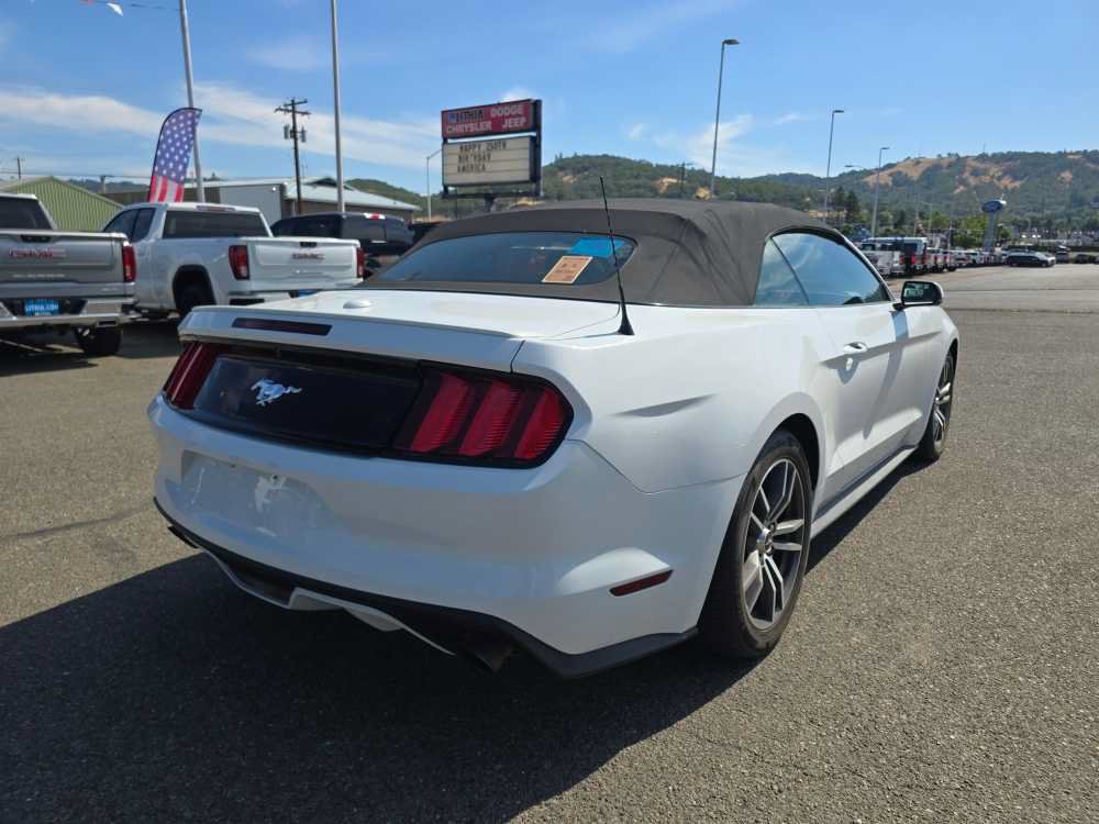 Used 2015 Ford Mustang Premium RWD image 10