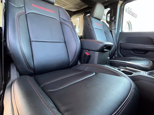 Used 2024 Jeep Wrangler Unlimited Rubicon w/ Convenience Group AWD/4WD image 28