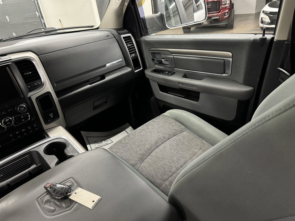 Used 2017 RAM 3500 Big Horn AWD/4WD image 30