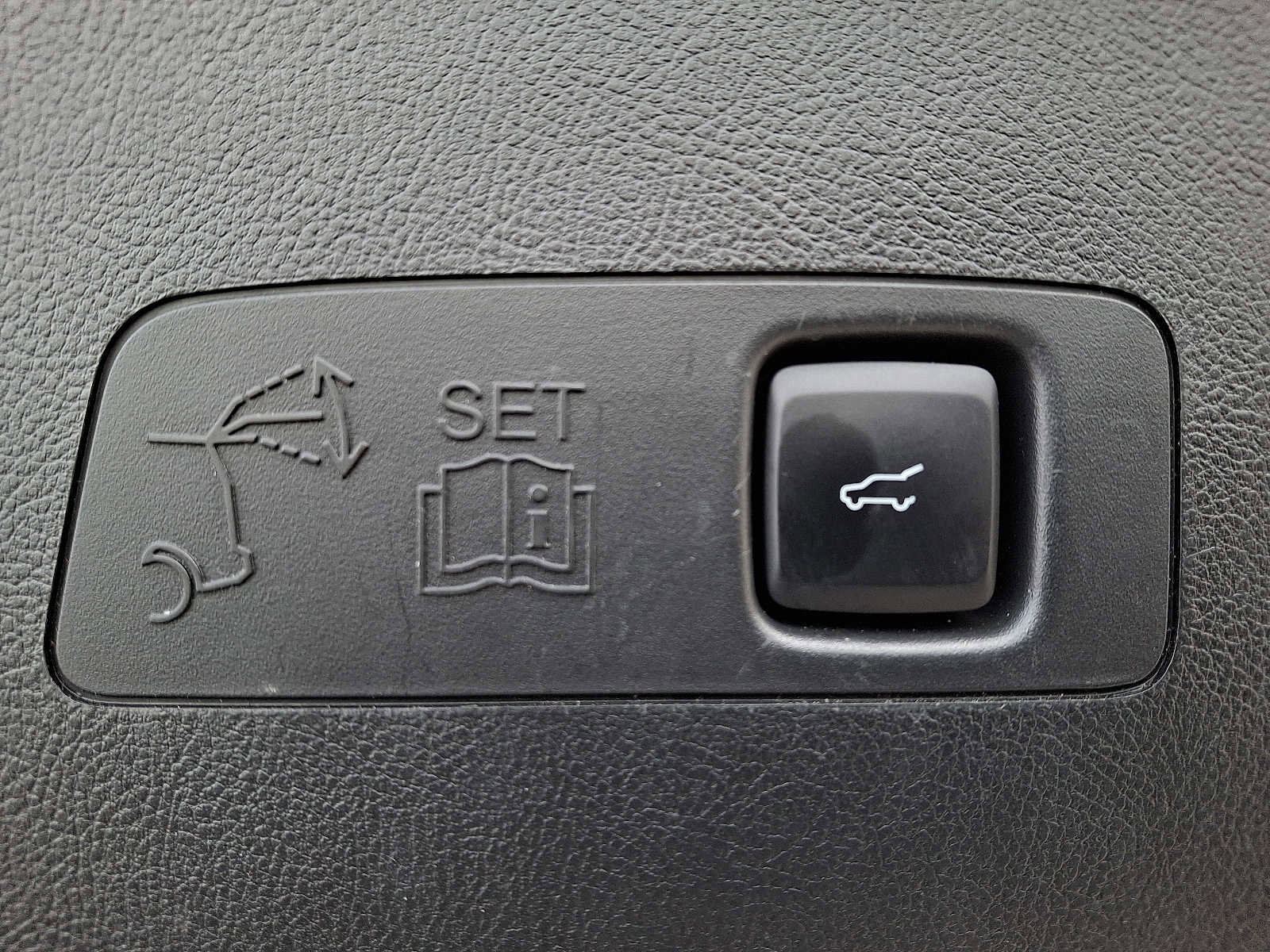 Used 2022 Lincoln Corsair AWD w/ Equipment Group 101A image 29