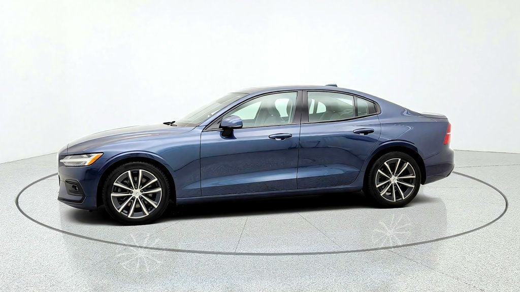 Used 2021 Volvo S60 T5 Momentum FWD image 8