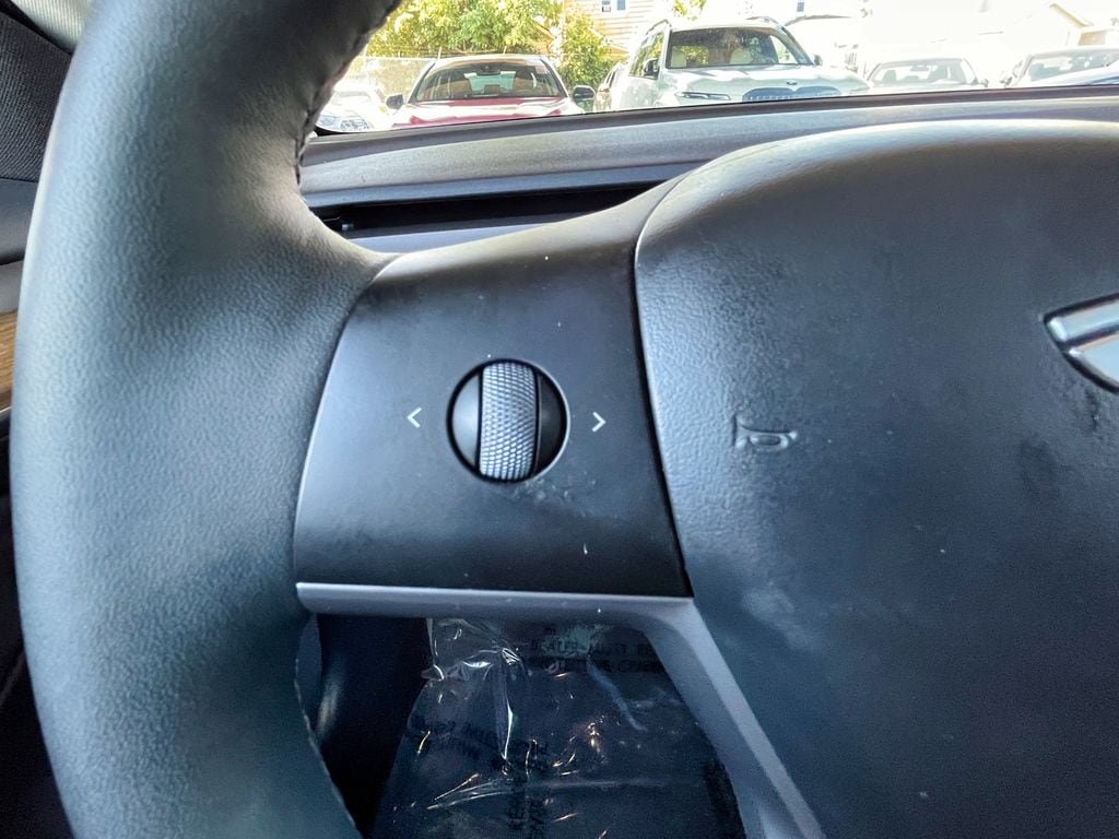 Used 2023 Tesla Model 3 Long Range AWD/4WD image 18