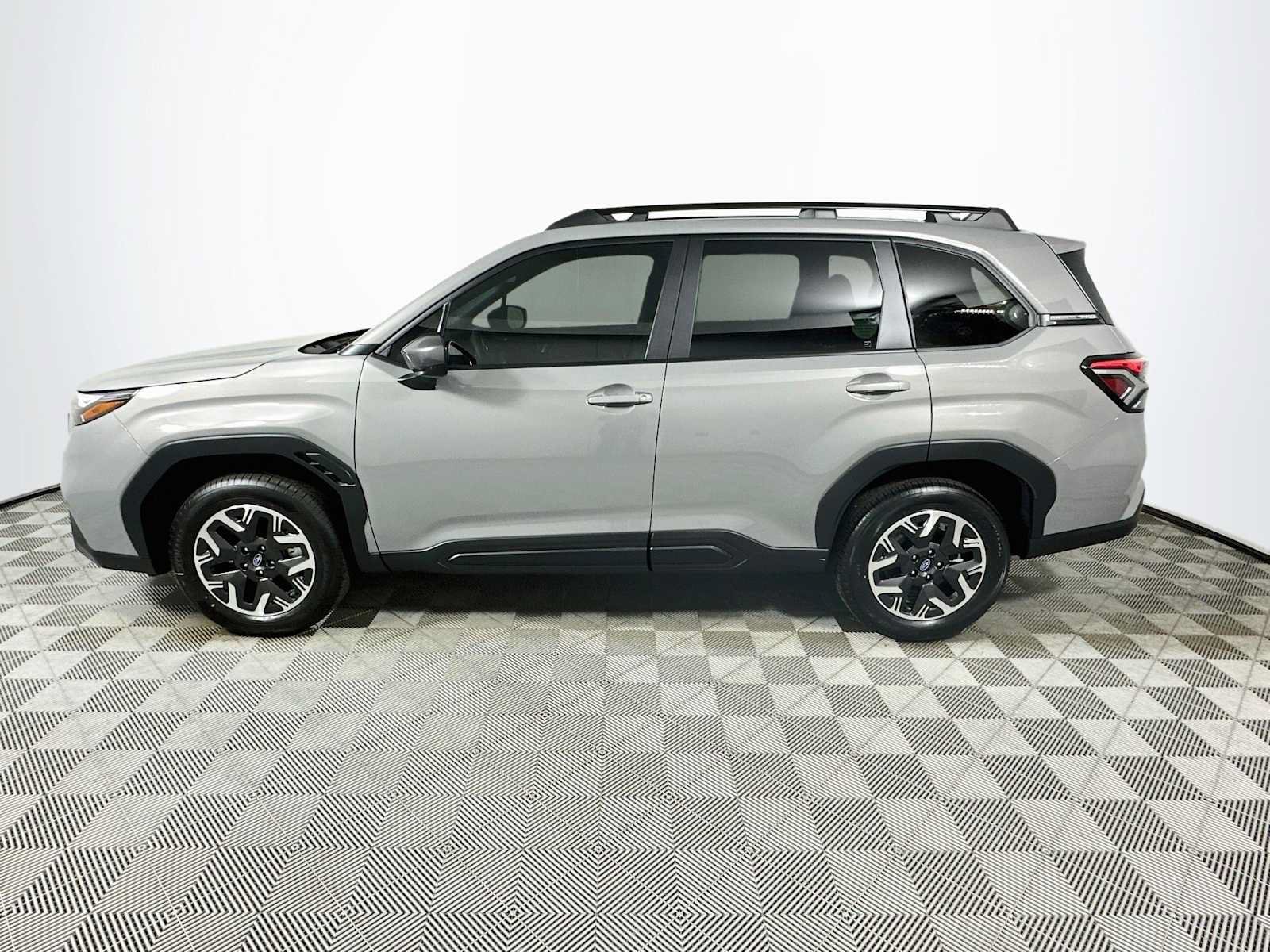 Certified 2026 Subaru Forester Premium AWD/4WD image 4