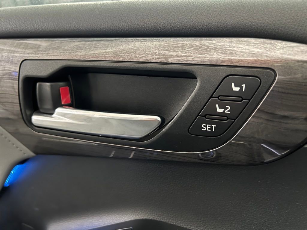 Used 2022 Toyota Highlander Platinum image 42