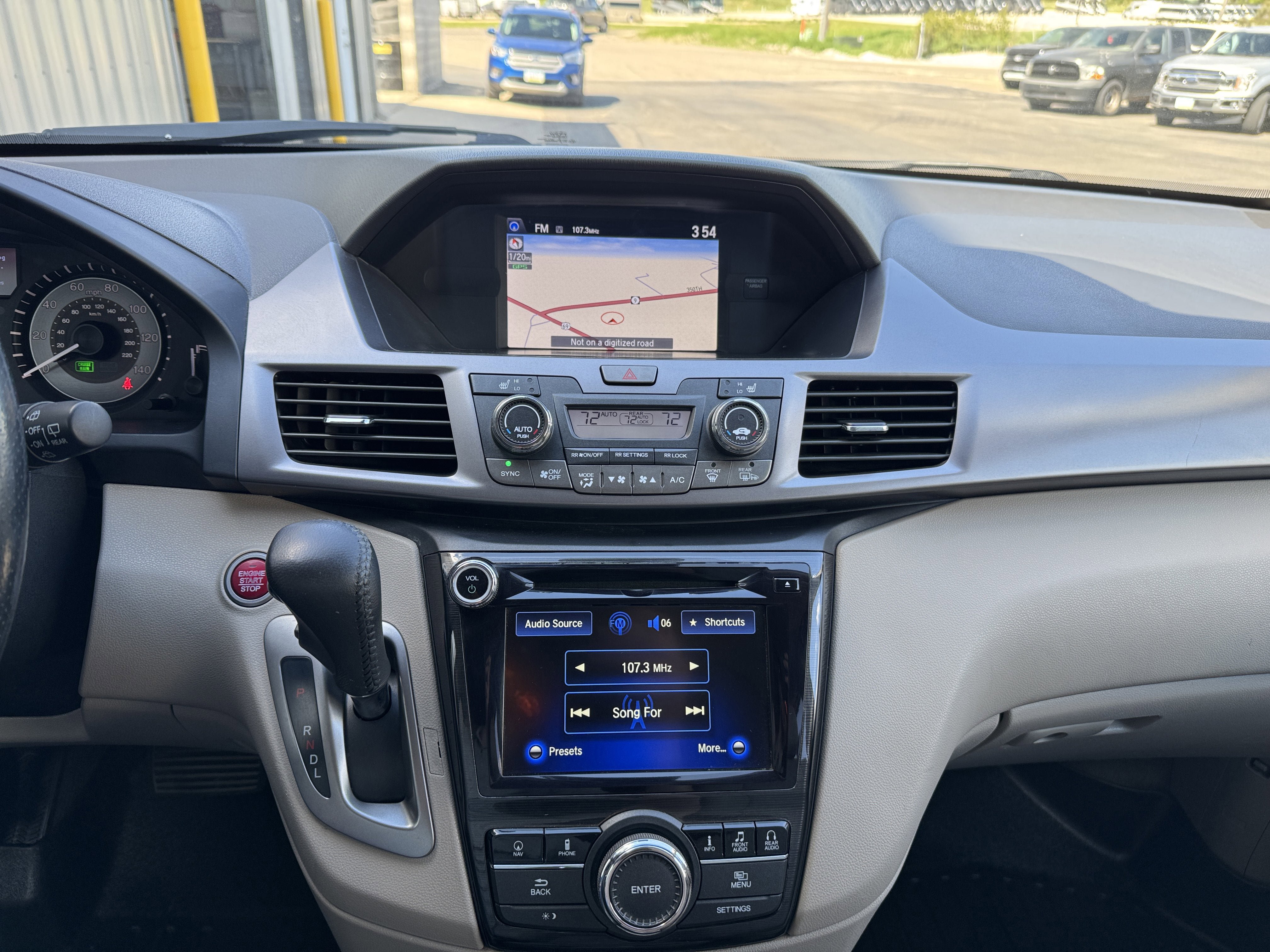 Used 2014 Honda Odyssey Touring Elite image 15