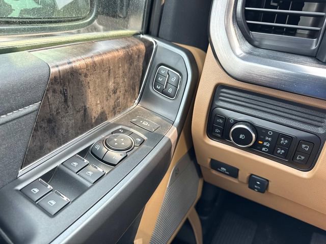 New 2025 Ford F350 Lariat w/ Lariat Ultimate Package image 16