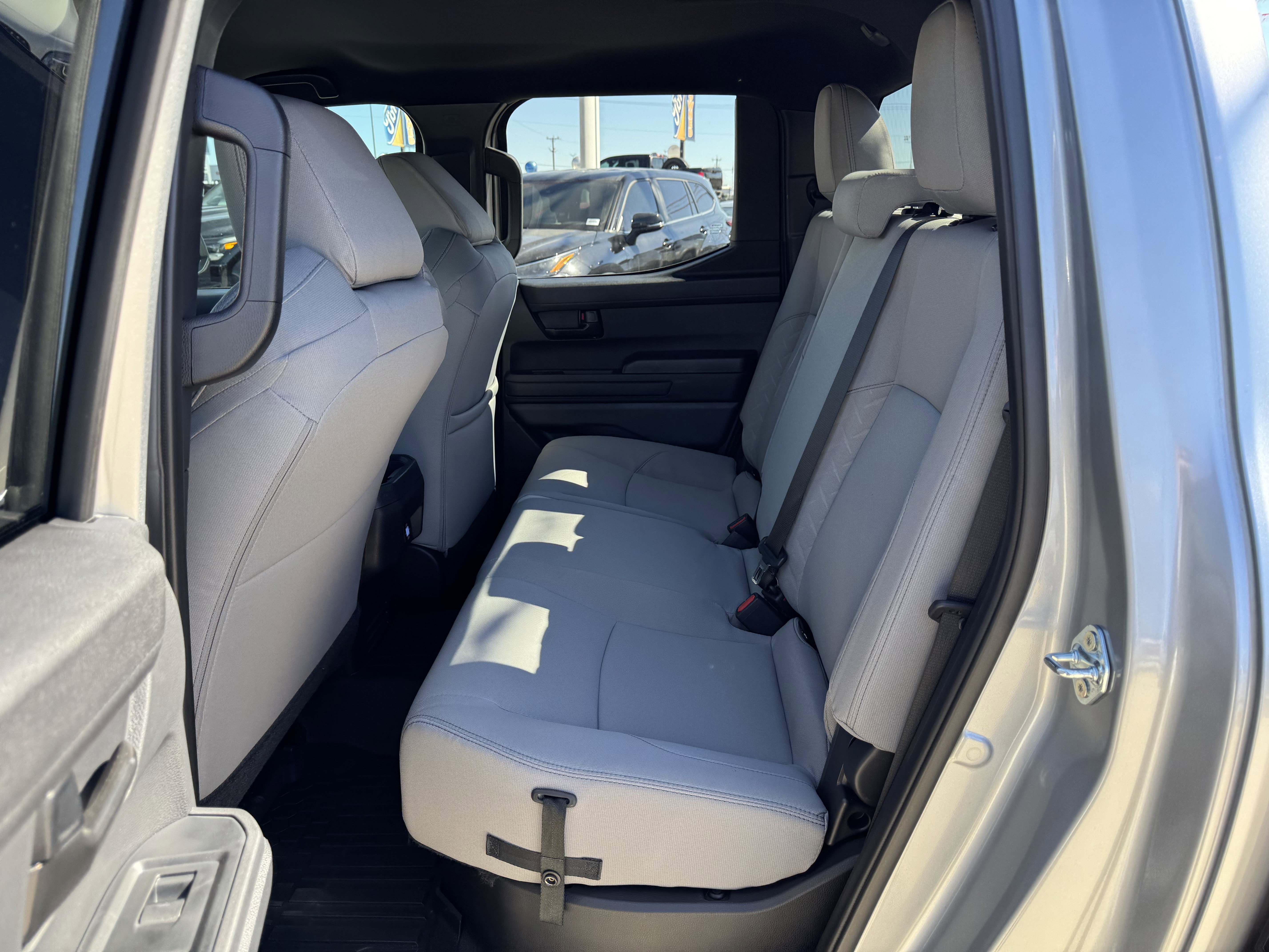 Used 2025 Toyota Tacoma Limited image 12