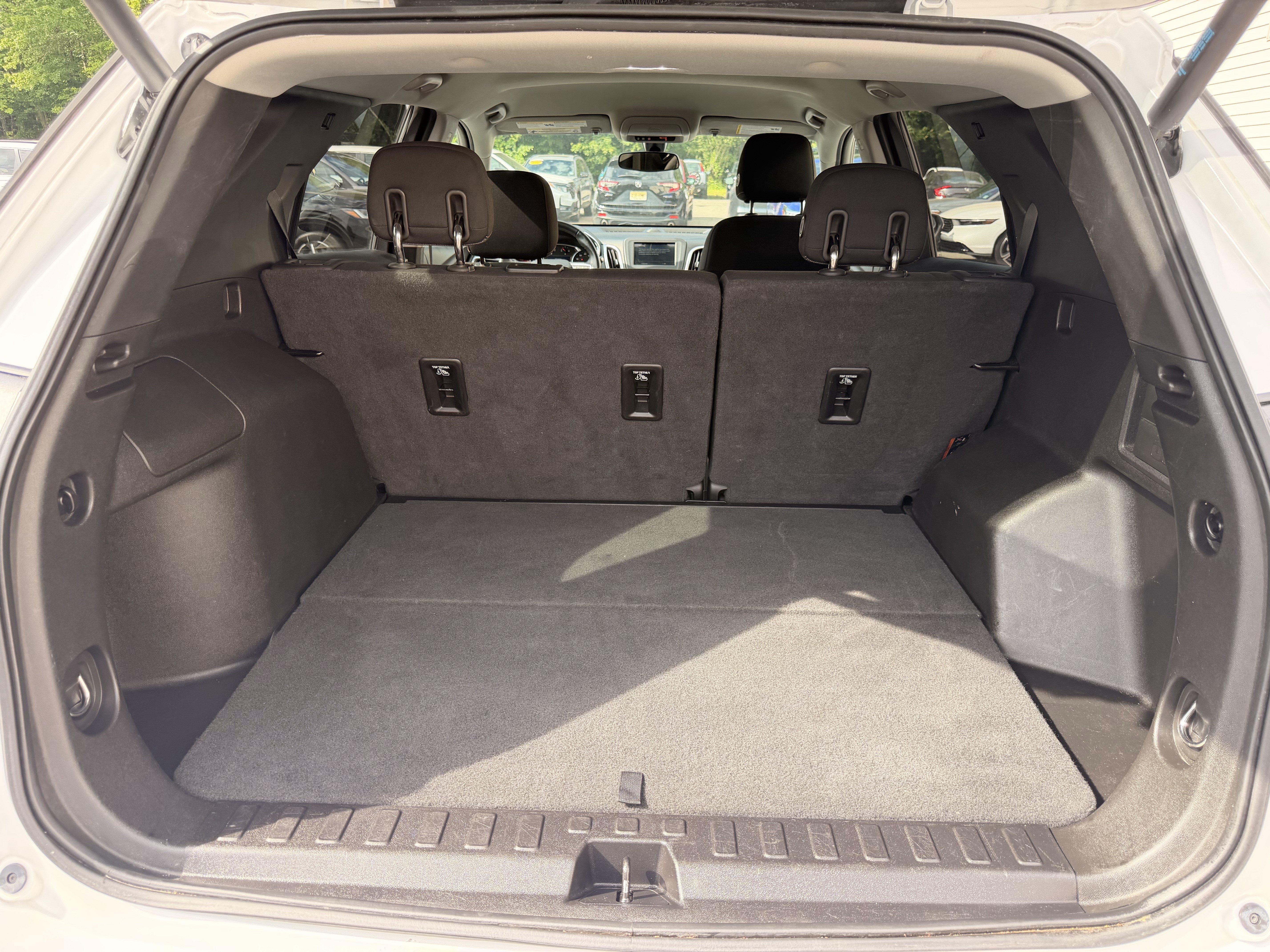 Used 2019 Chevrolet Equinox LT FWD image 30