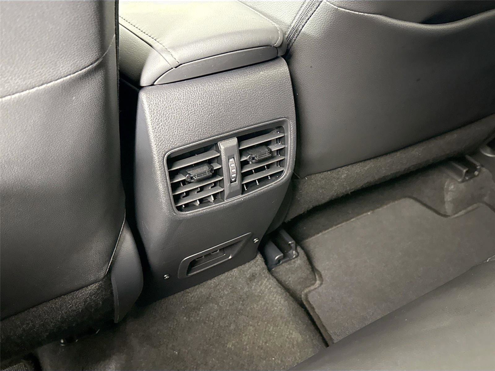 Used 2024 Toyota Corolla Cross XSE w/ Convenience Package image 52