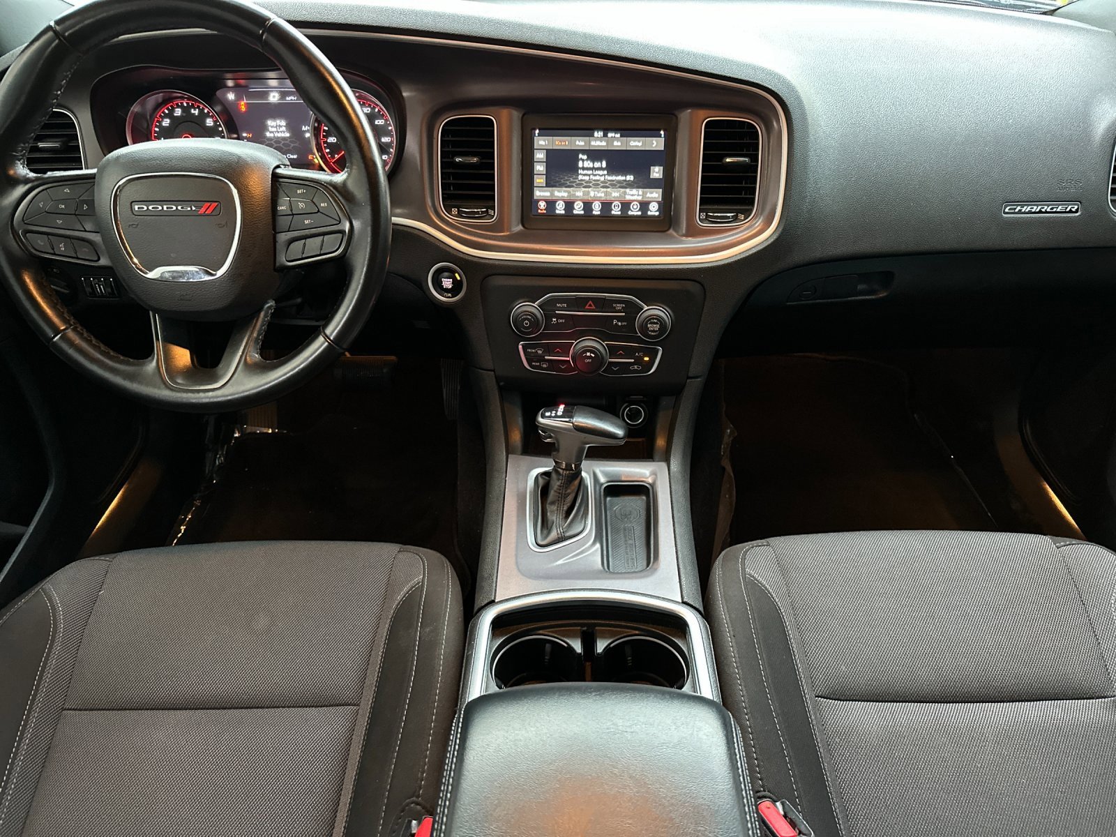 Used 2022 Dodge Charger SXT image 13